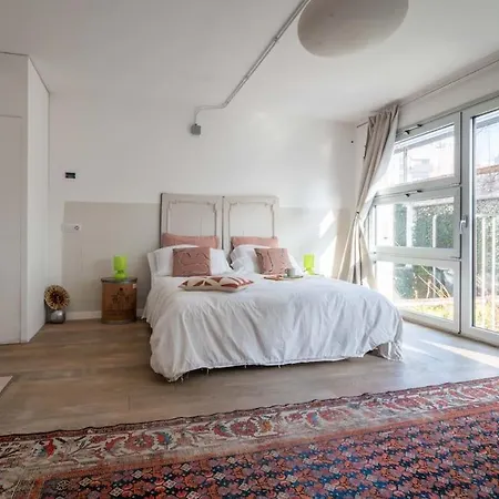 Casa Con Giardino Milánó