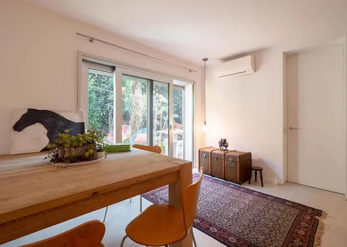 Casa Con Giardino Milan